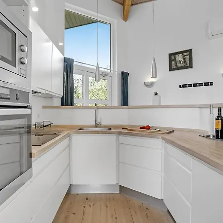 Lovely In Vaeggerlose With Sauna Casa vacanze Bøtø By