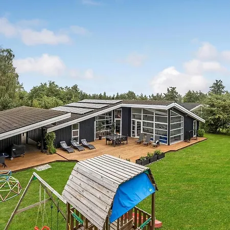 Casa vacanze Lovely In Vaeggerlose With Sauna Bøtø By