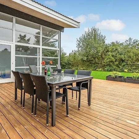 Casa vacanze Lovely In Vaeggerlose With Sauna Bøtø By